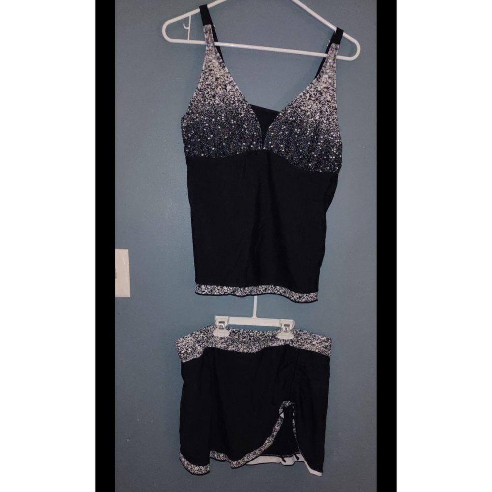 New Women's Size XL 2 Piece Swimsuit Bathing Suit